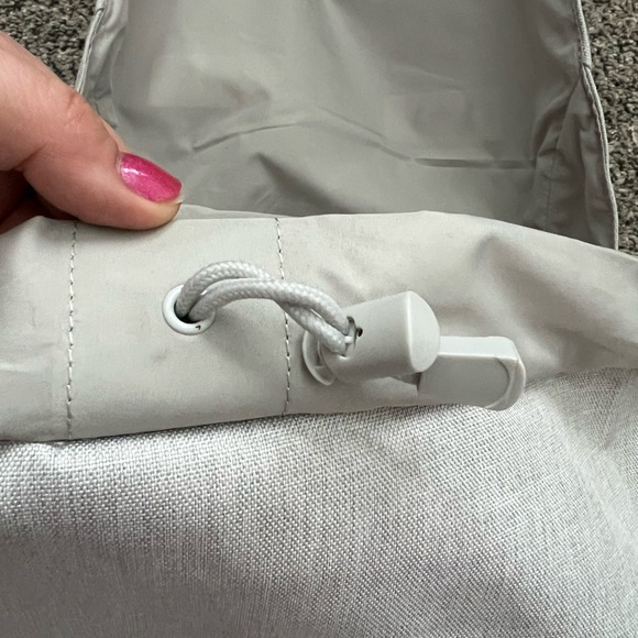 Herschel Backpack - Picture 10 of 11